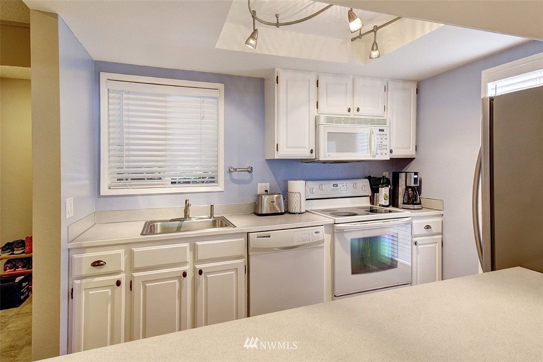 7577 Old Redmond Road, Unit 5 Redmond, WA 98052 - Photo 5 of 17