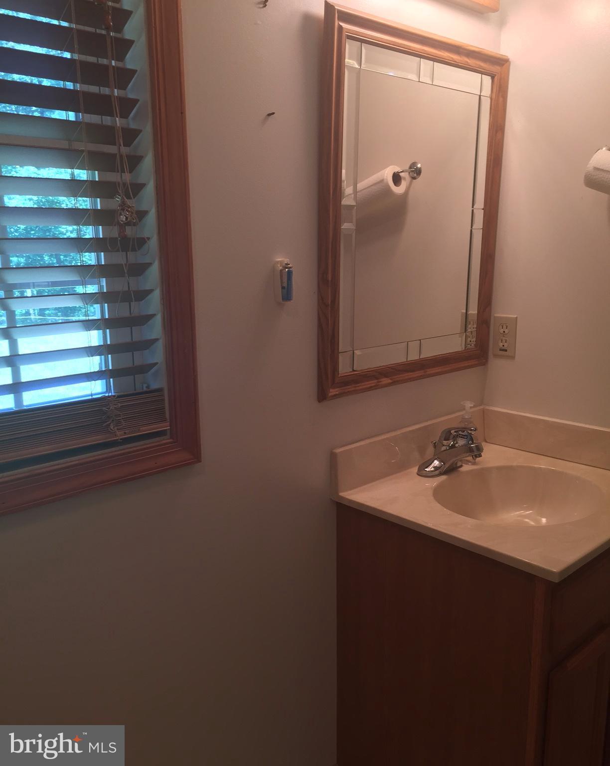 1470 Redbud Road Winchester, VA 22603 - Photo 22 of 30 Bath