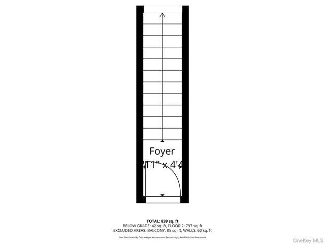 a picture of a wall with a white wall