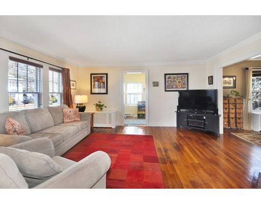 18 Osborne Road Medford, MA 02155 - Photo 4 of 30 Gallery Image 4