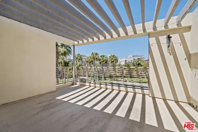 a view of outdoor space