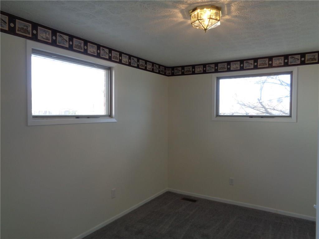 5323 West Ridgewood Road Springfield, OH 45503 - Photo 15 of 23