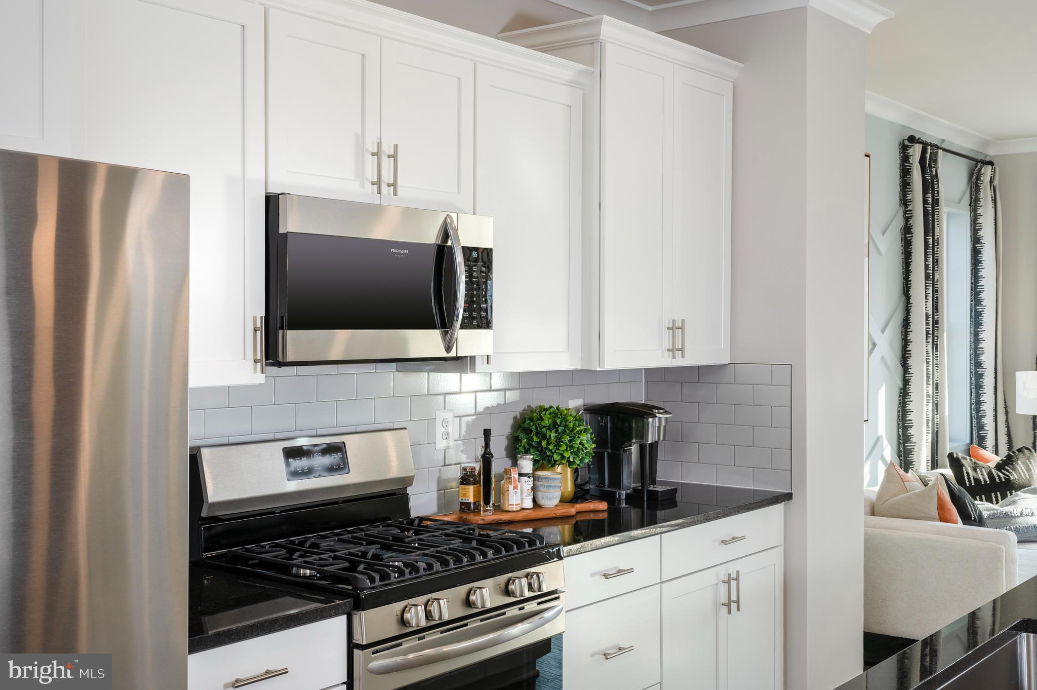 7552 Johnnycake Road Baltimore, MD 21244 - Photo 4 of 17 Gallery Image 4