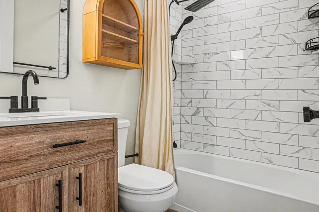 $650,000 | 818 West Madison Avenue, Charleston, SC 29412