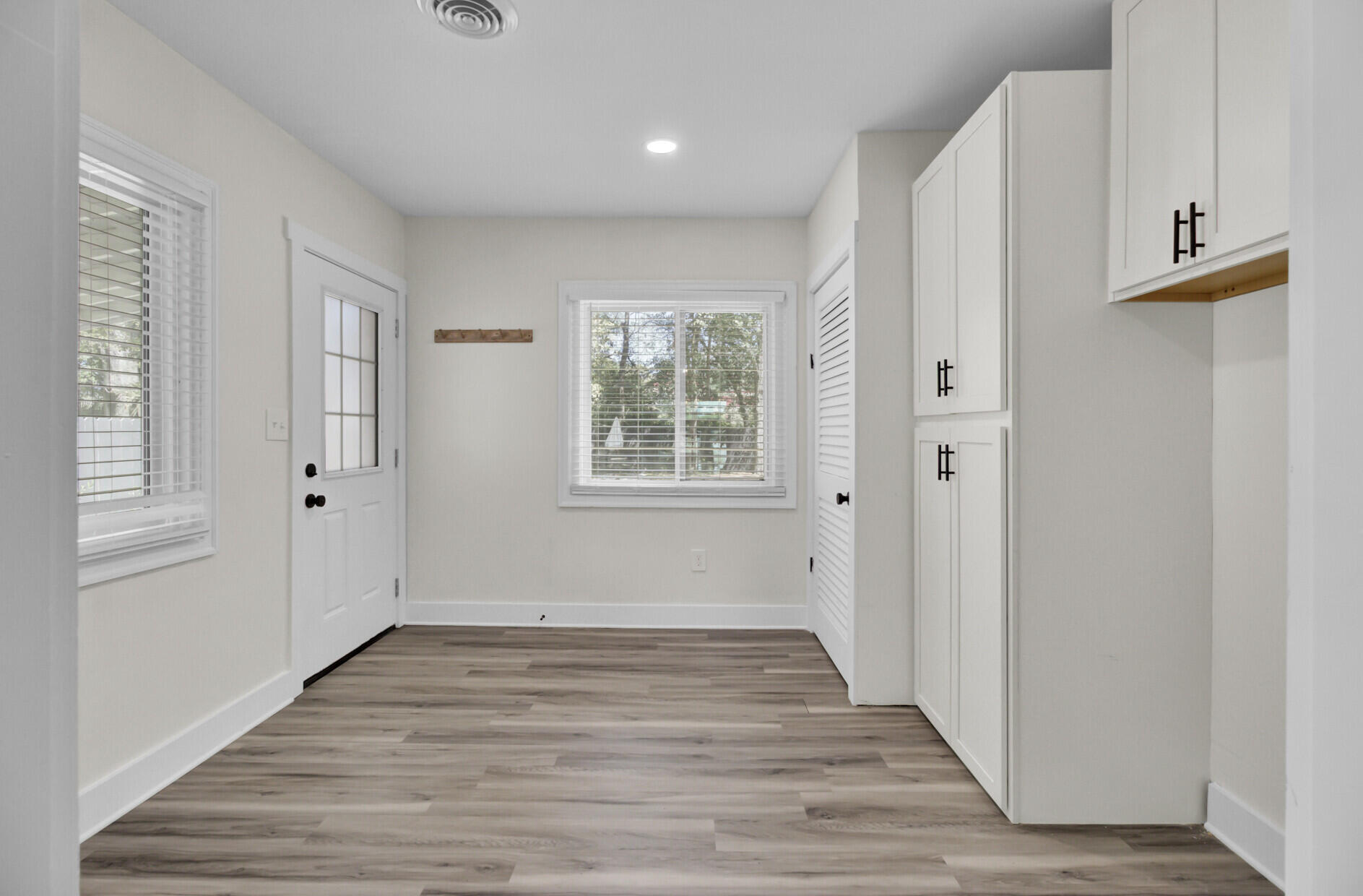 818 West Madison Avenue Charleston, SC 29412 - Photo 27 of 49 27_27_mls