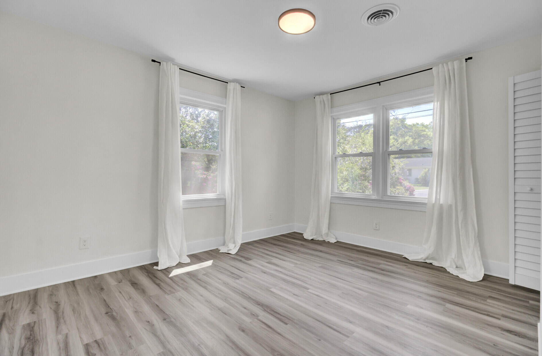 818 West Madison Avenue Charleston, SC 29412 - Photo 35 of 49 35_35_mls