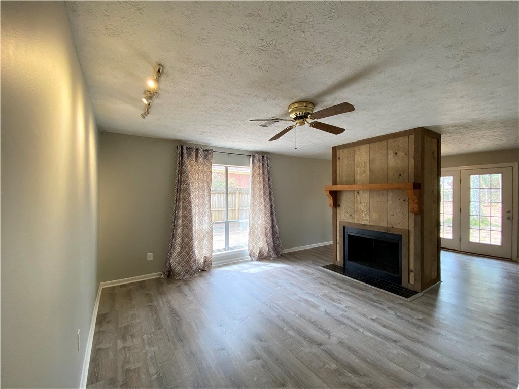 1105 Rustic Ridge Road Auburn, AL 36830 - Photo 5 of 32 Gallery Image 5