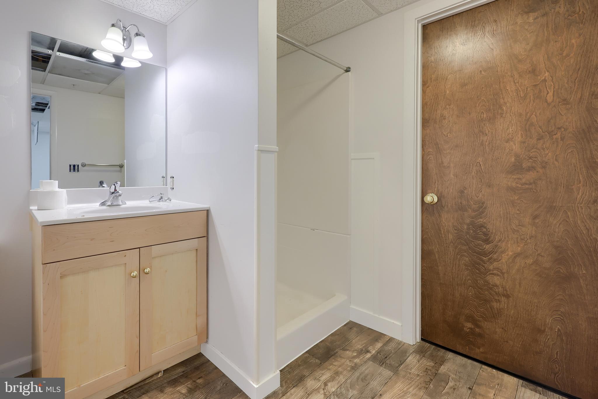 130 South Penn Street Manheim, PA 17545 - Photo 28 of 52