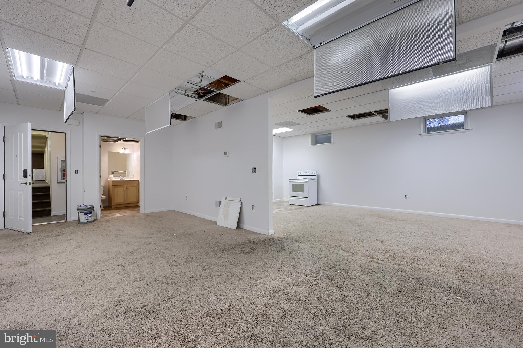 130 South Penn Street Manheim, PA 17545 - Photo 32 of 52