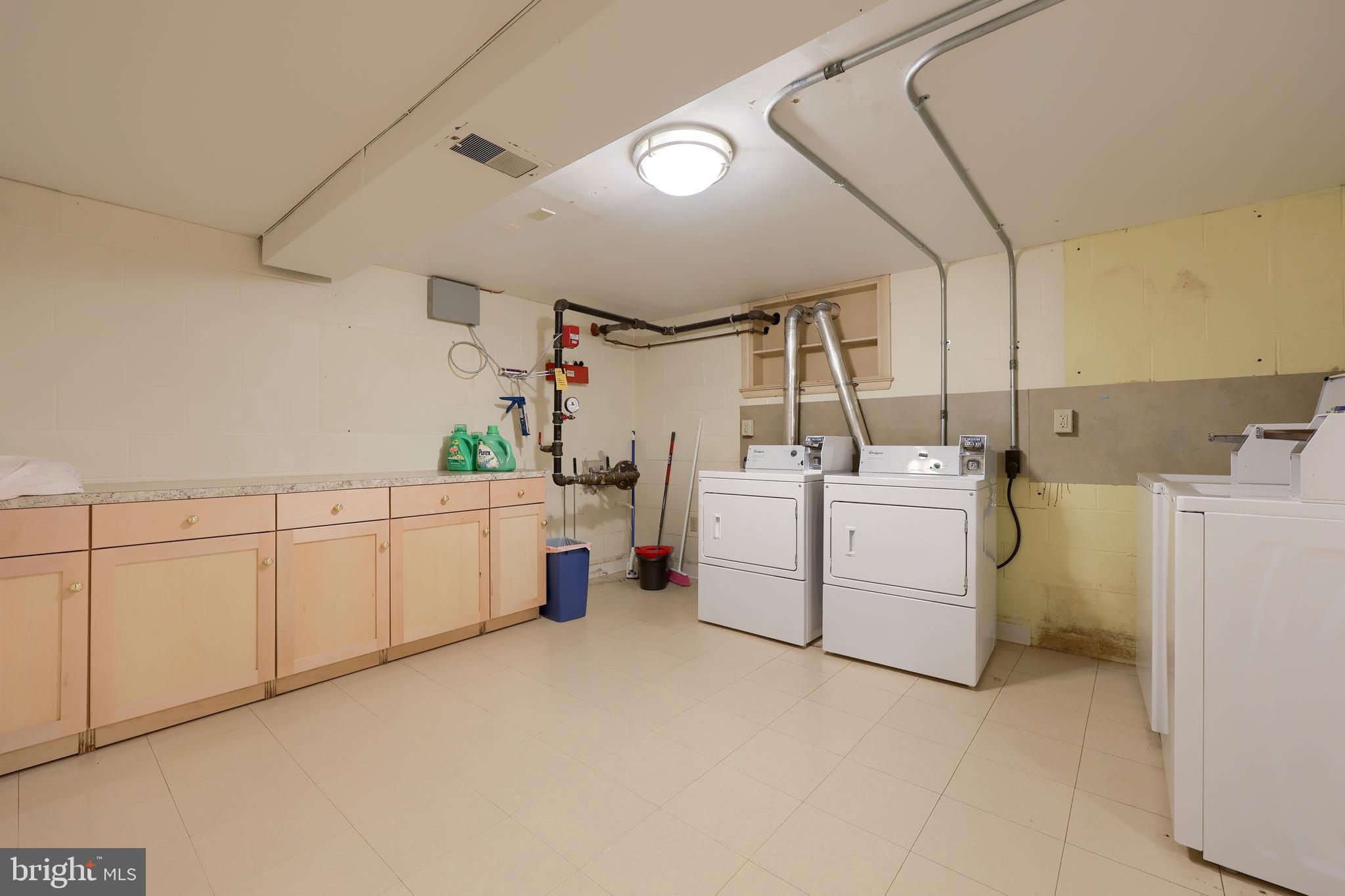 130 South Penn Street Manheim, PA 17545 - Photo 35 of 52