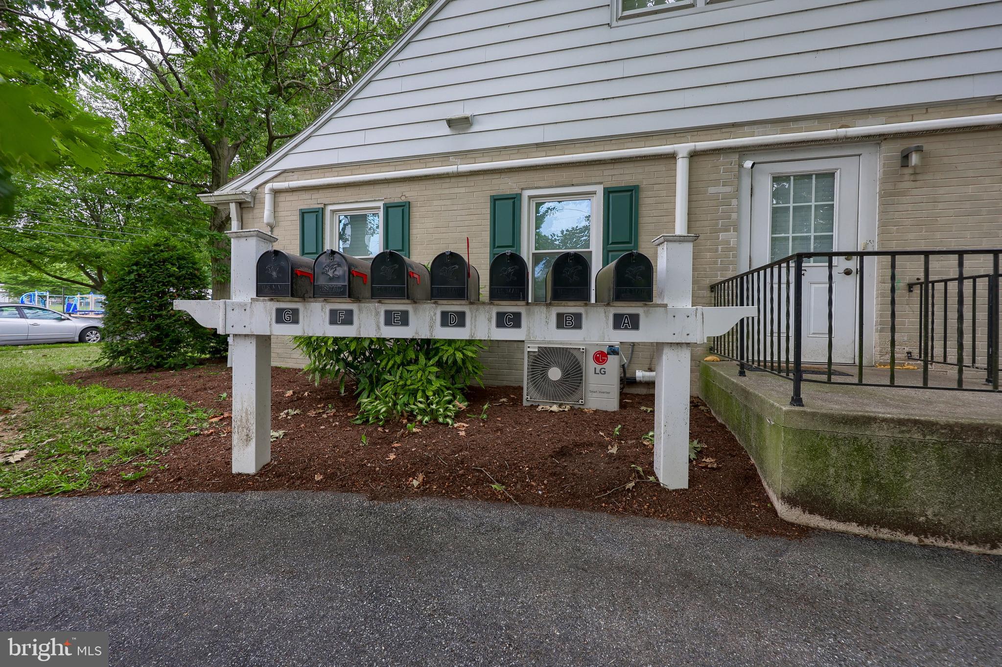 130 South Penn Street Manheim, PA 17545 - Photo 10 of 52