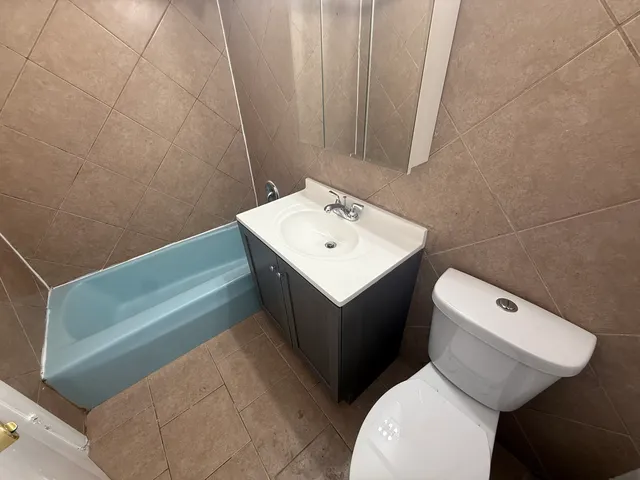 $1,700 | 9575 Maple Drive, Unit GN, Rosemont, IL 60018