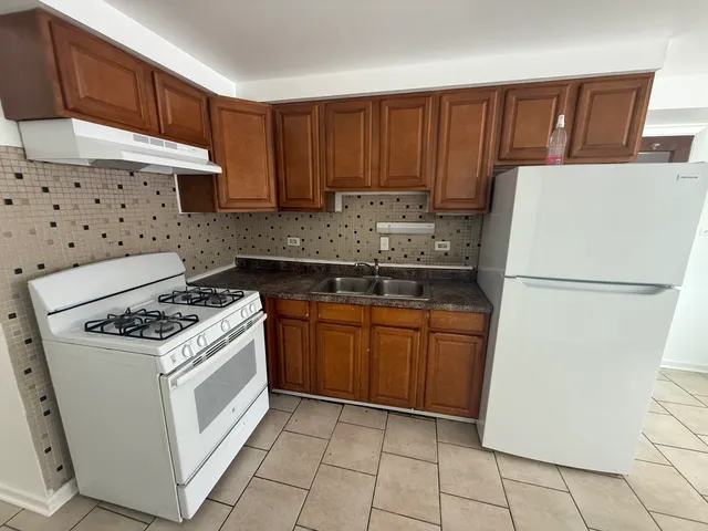 $1,700 | 9575 Maple Drive, Unit GN, Rosemont, IL 60018