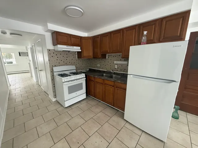 $1,700 | 9575 Maple Drive, Unit GN, Rosemont, IL 60018