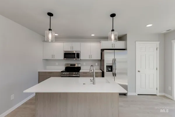 $329,990 | 105 Bighorn Street, Horseshoe Bend, ID 83629