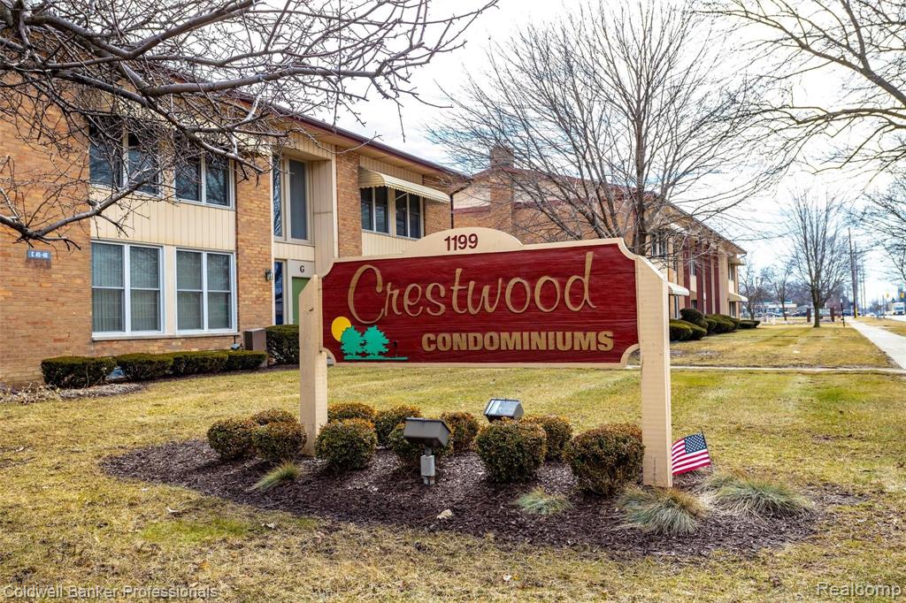1199 South Sheldon Road, Unit 1 Plymouth, MI 48170 - Photo 3 of 26