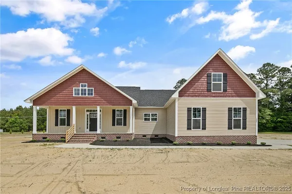 $450,000 | 3002 Dinwiddle Drive, Wade, NC 28395