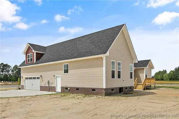 $450,000 | 3002 Dinwiddle Drive, Wade, NC 28395