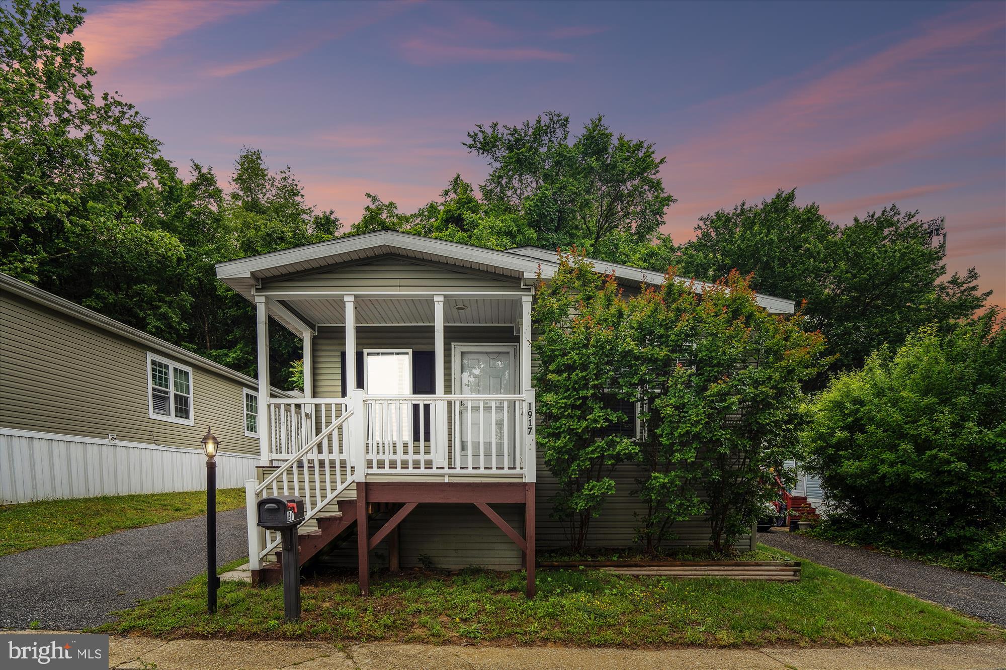 1917 Elmwood Park Dr