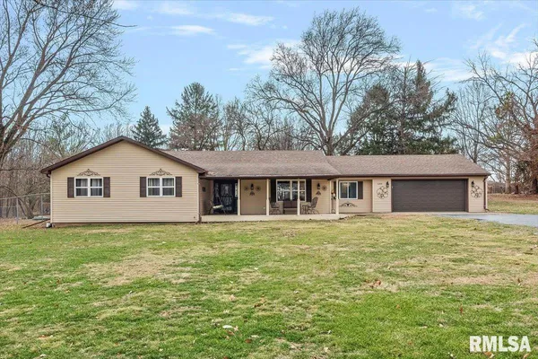 $305,000 | 689 South Bradfordton Road, Springfield, IL 62711