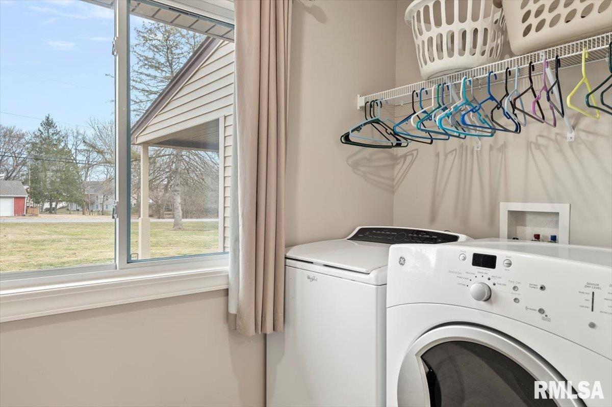 689 South Bradfordton Road Springfield, IL 62711 - Photo 11 of 42