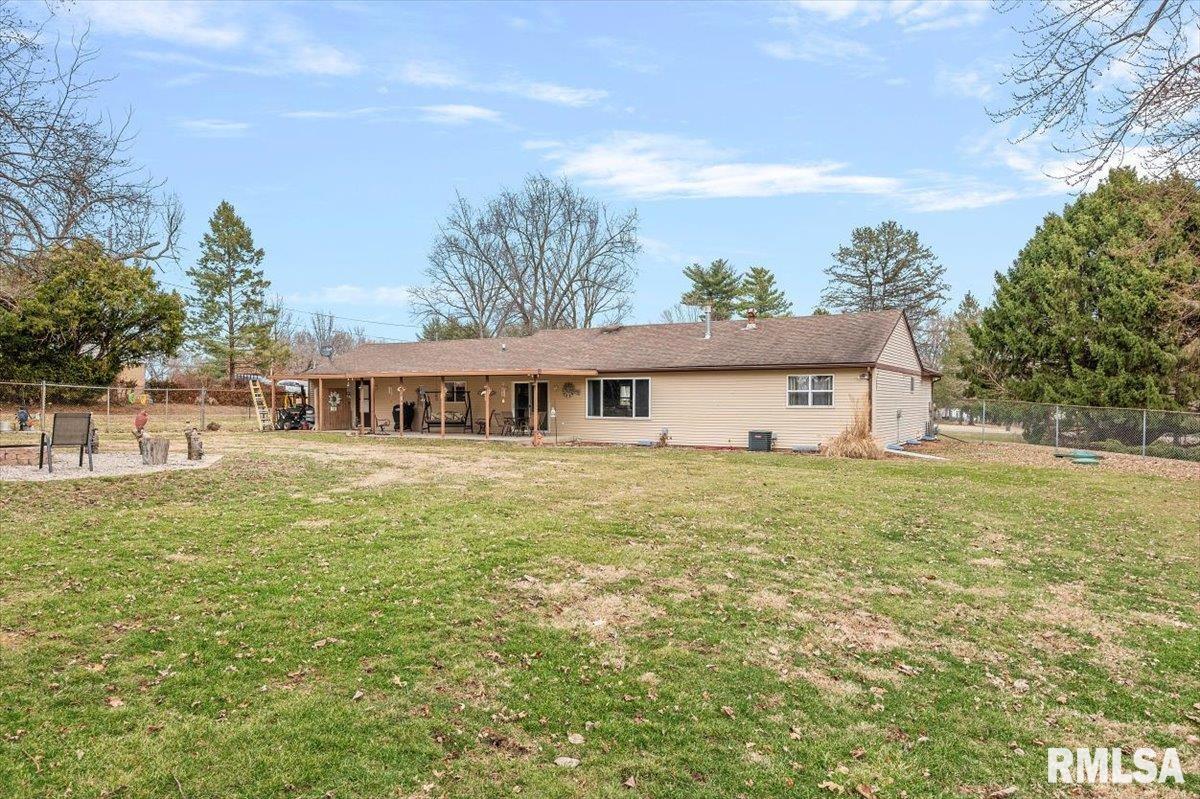 689 South Bradfordton Road Springfield, IL 62711 - Photo 33 of 42