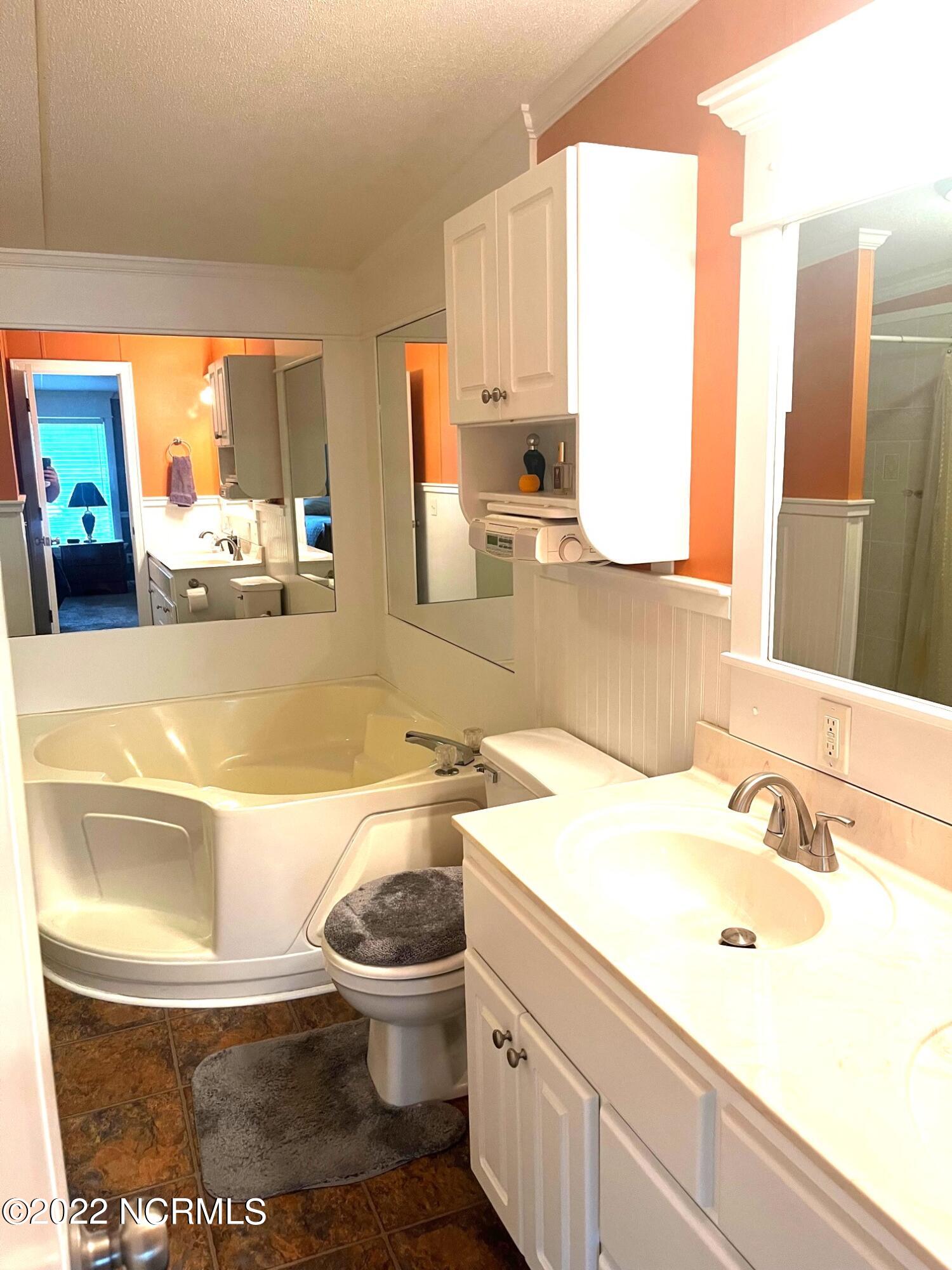 325 Colonial Landing Road Southeast Bolivia, NC 28422 - Photo 23 of 36 16