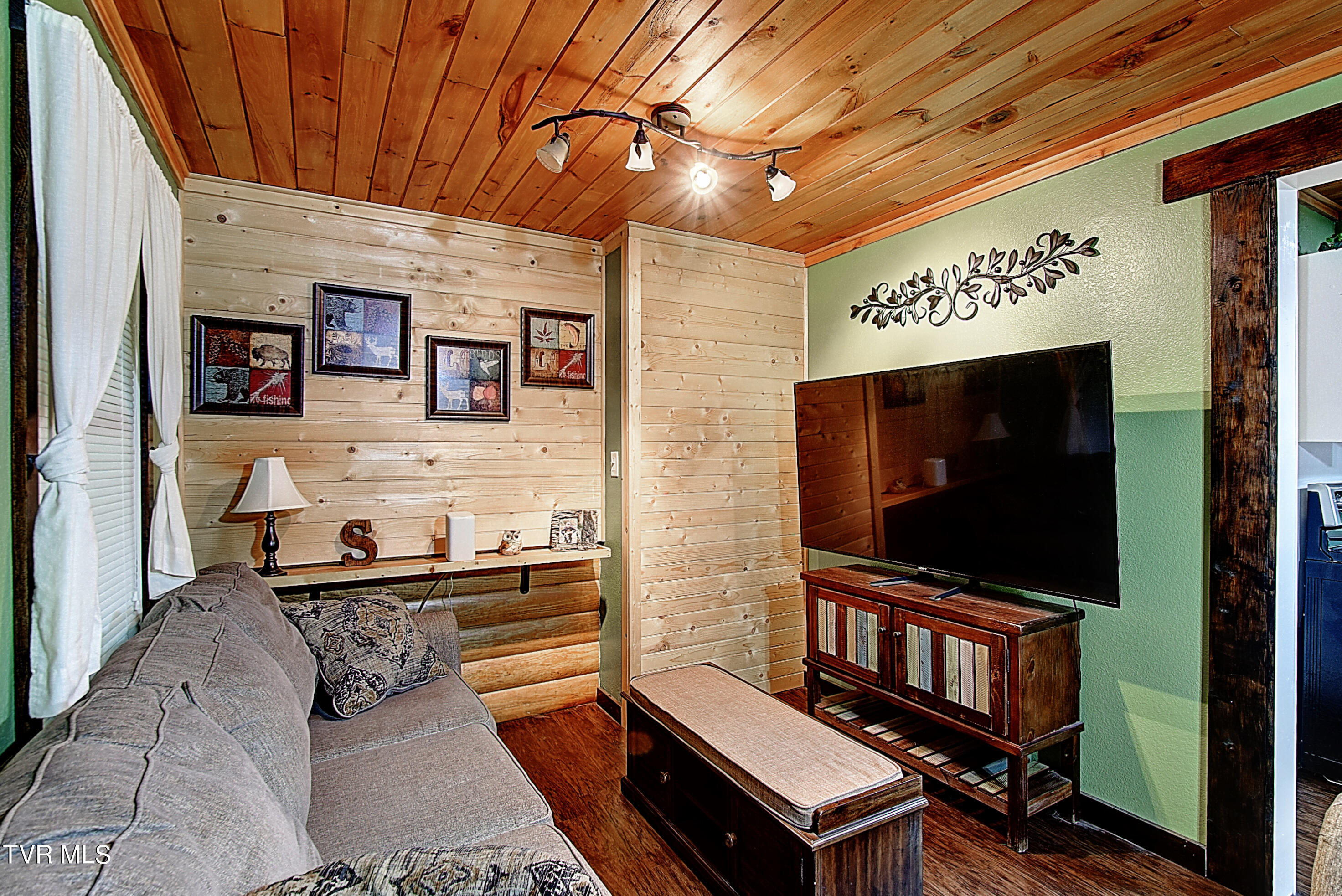 434 Roaring Creek Road Chuckey, TN 37641 - Photo 11 of 37 12
