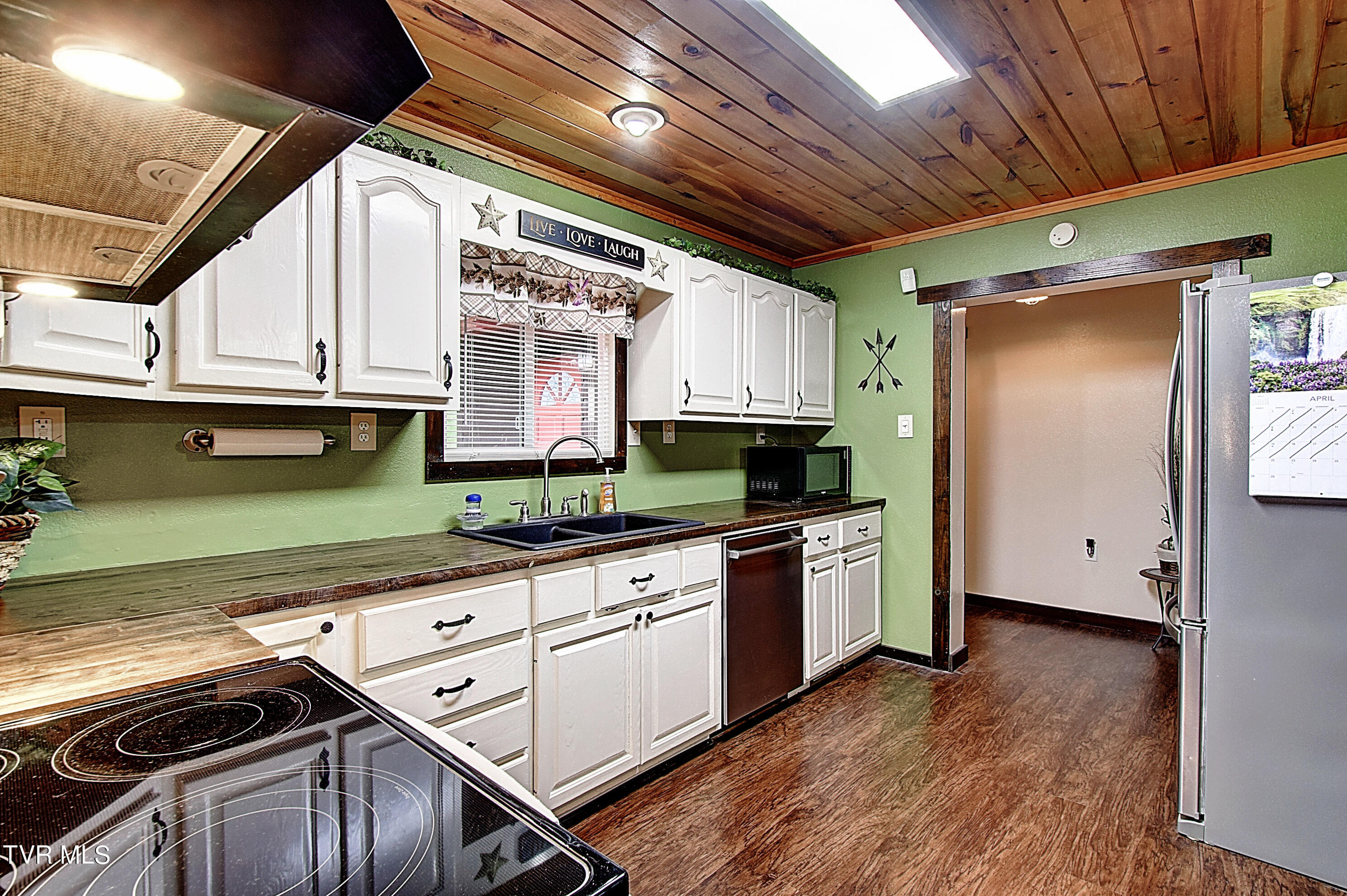 434 Roaring Creek Road Chuckey, TN 37641 - Photo 14 of 37 15
