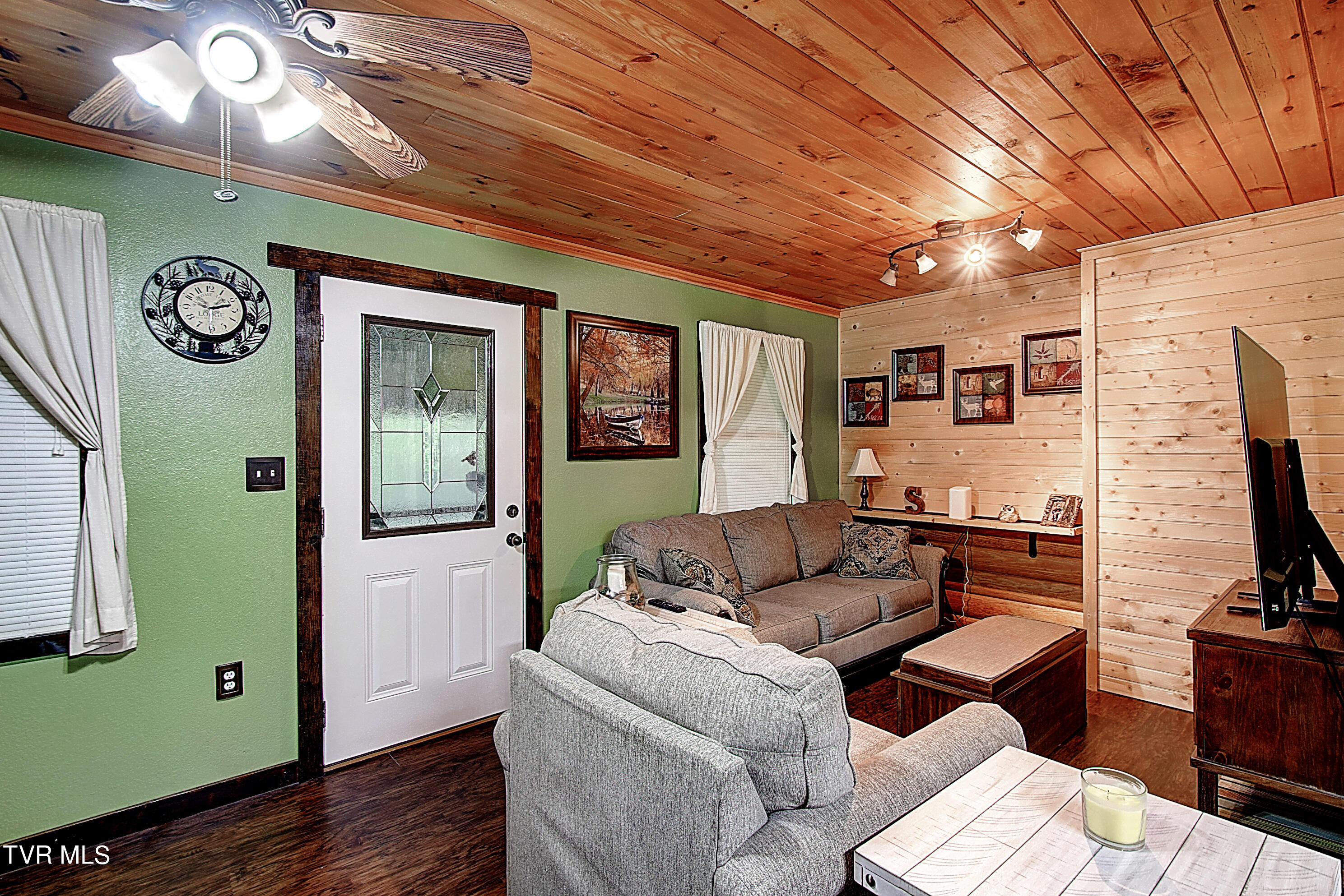 434 Roaring Creek Road Chuckey, TN 37641 - Photo 10 of 37 11