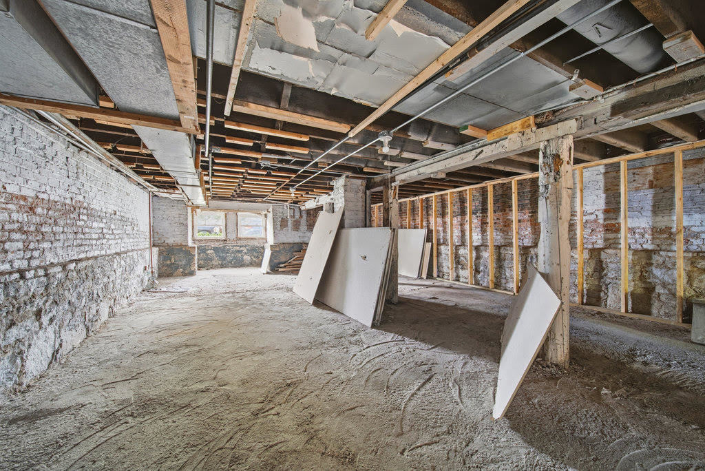 8919 South Exchange Avenue Chicago, IL 60617 - Photo 38 of 41 a view of under construction area and staircase