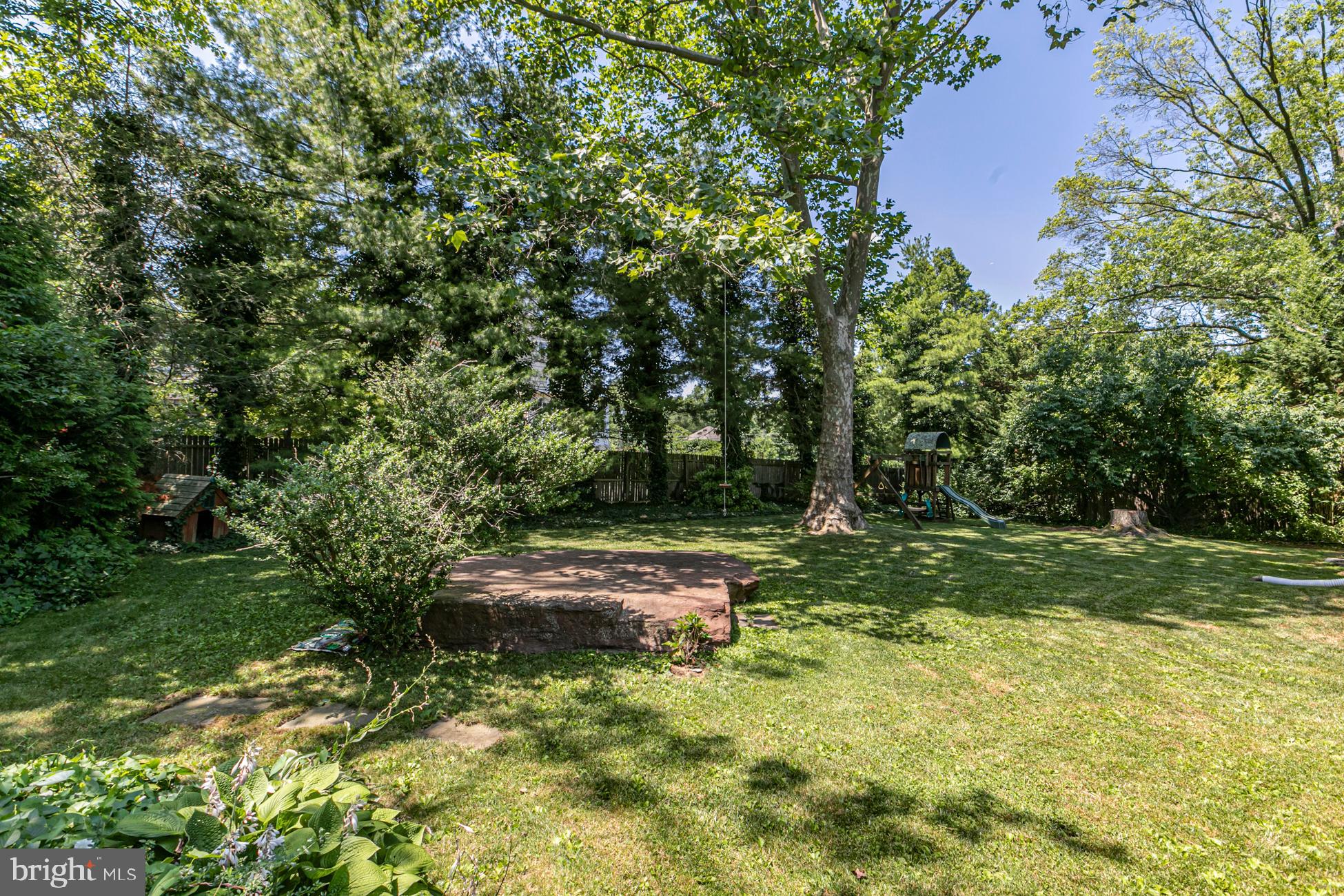 14 Riverside Drive Princeton, NJ 08540 - Photo 30 of 31 Backyard