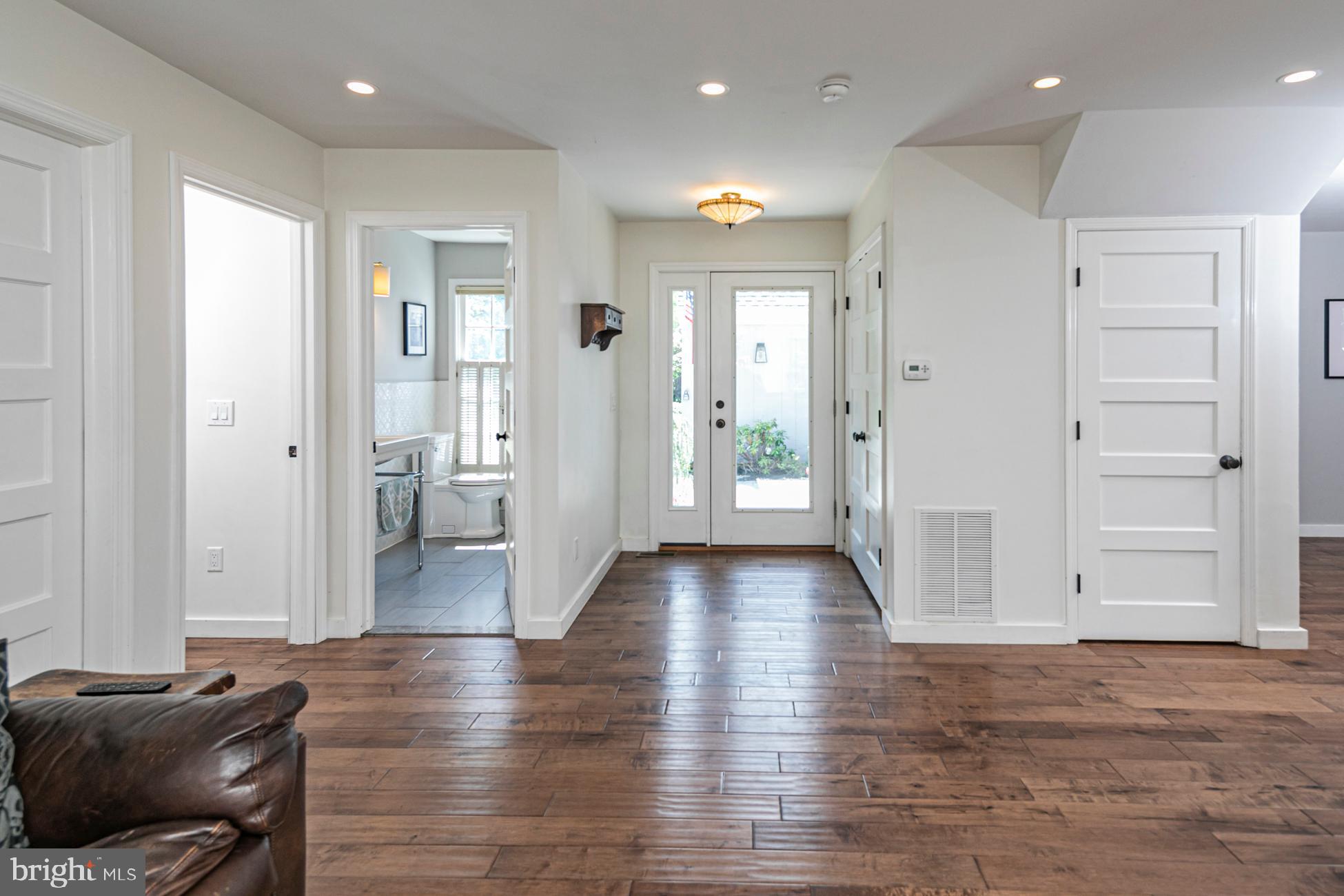 14 Riverside Drive Princeton, NJ 08540 - Photo 4 of 31 Entryway of 14 Riverside Drive