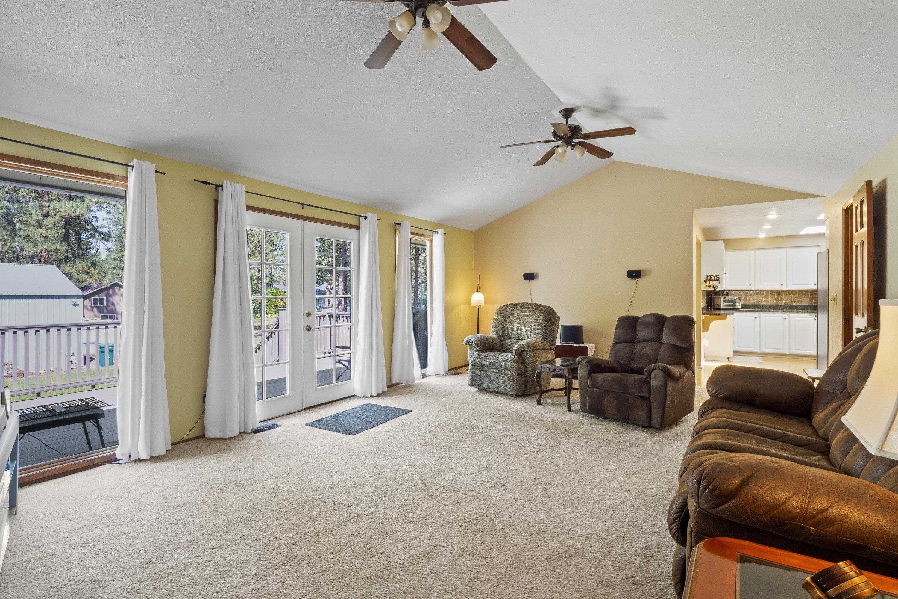 15612 North Timberwood Court Spokane, WA 99208 - Photo 12 of 47