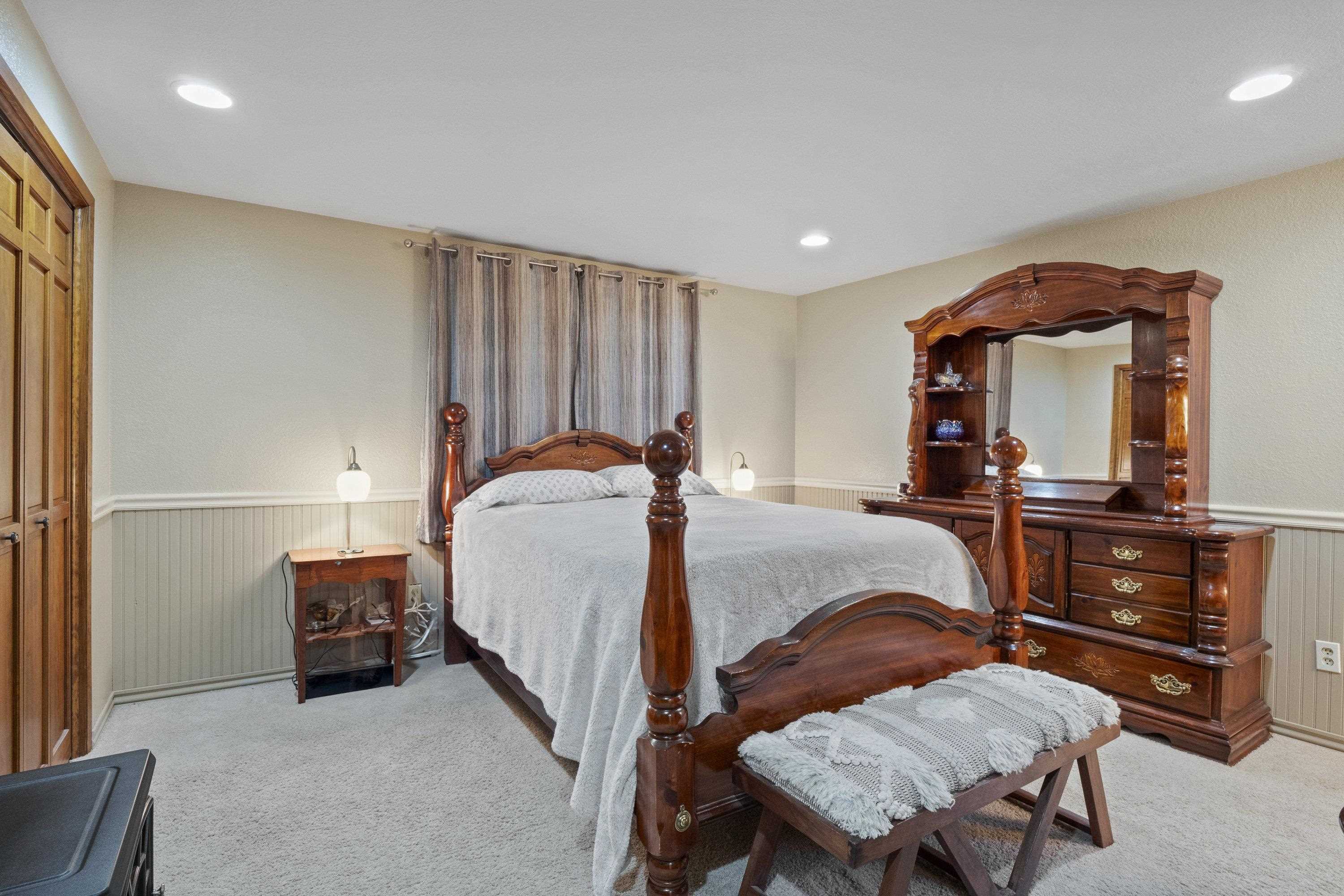 15612 North Timberwood Court Spokane, WA 99208 - Photo 18 of 47