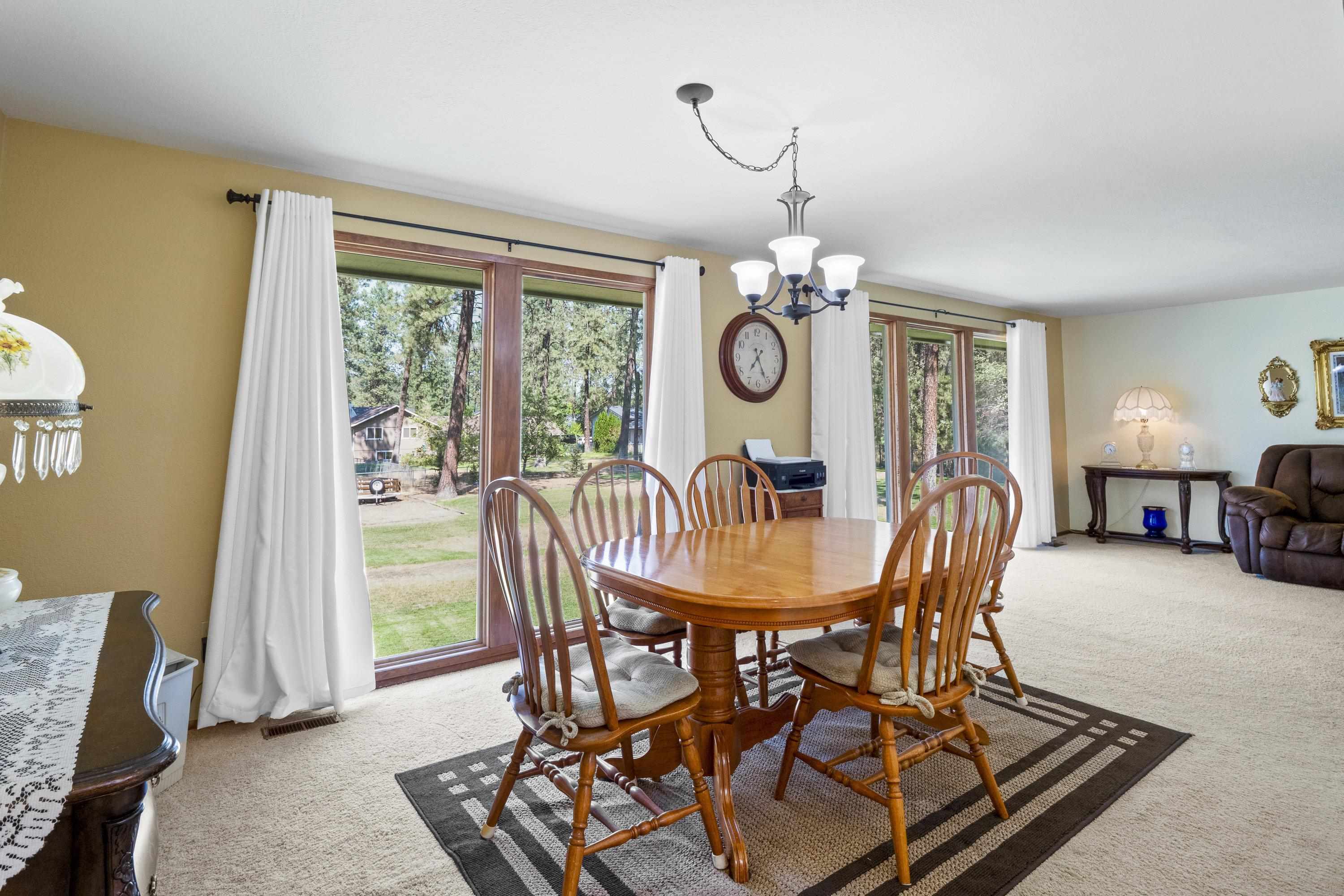 15612 North Timberwood Court Spokane, WA 99208 - Photo 9 of 47