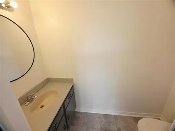 $1,350 | 4116 Lac Bienville Drive, Unit D, Harvey, LA 70058