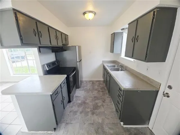 $1,350 | 4116 Lac Bienville Drive, Unit D, Harvey, LA 70058