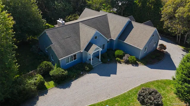 $1,950,000 | 71 Sebonac Inlet Road, Southampton, NY 11968
