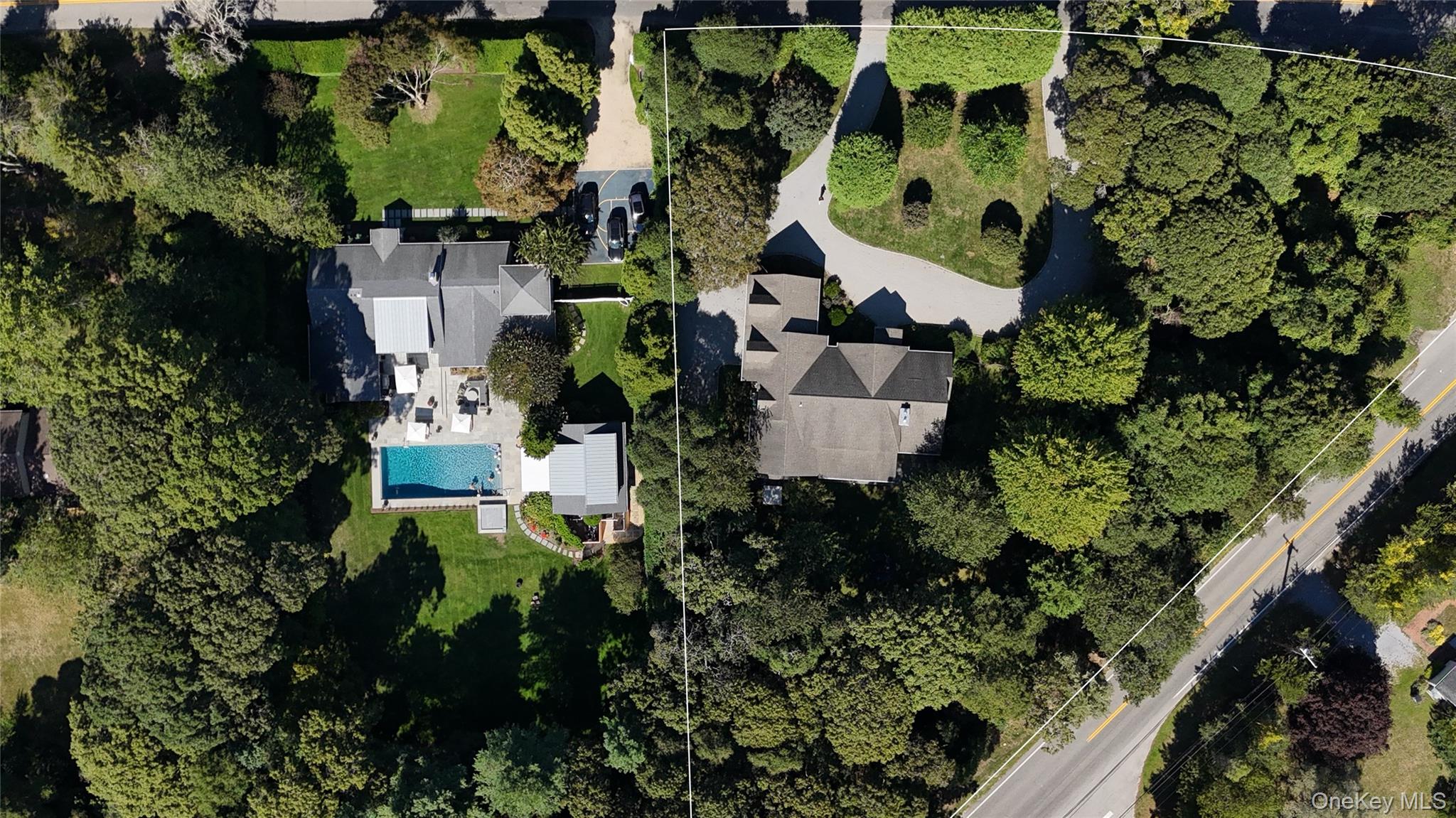 71 Sebonac Inlet Road Southampton, NY 11968 - Photo 3 of 6 Aerial overview of property's location featuring property boundaries highlighted