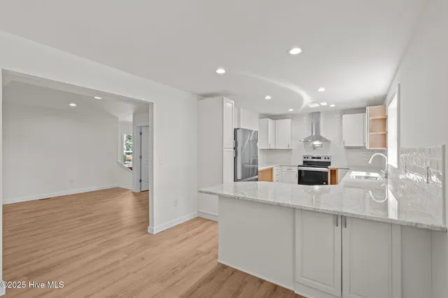 $450,000 | 118 East Devonshire Avenue, West End, NC 27376