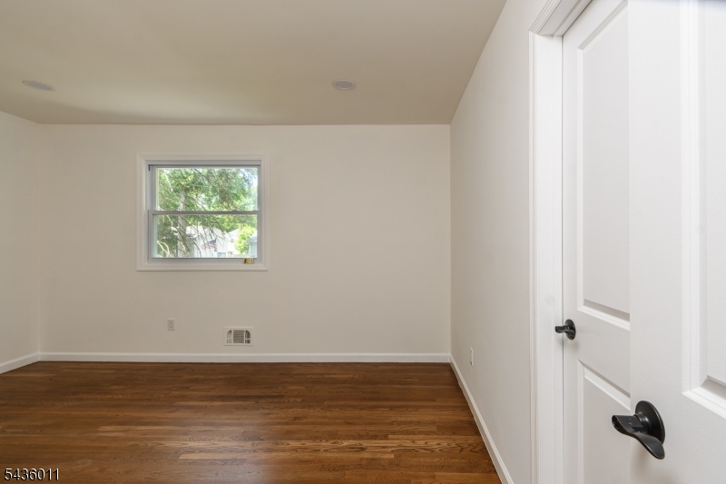 104 Marmora Road Parsippany, NJ 07054 - Photo 21 of 38