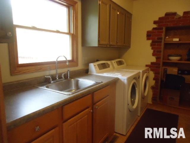 11195 Devils Creek Road Blue Grass, IA 52726 - Photo 7 of 20 Gallery Image 7