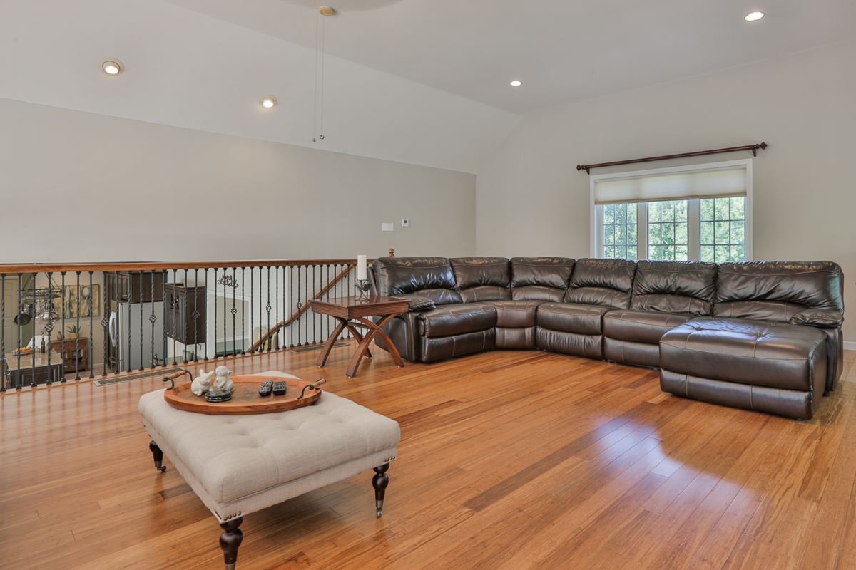6 Castle Ridge Road Salem, NH 03079 - Photo 14 of 40
