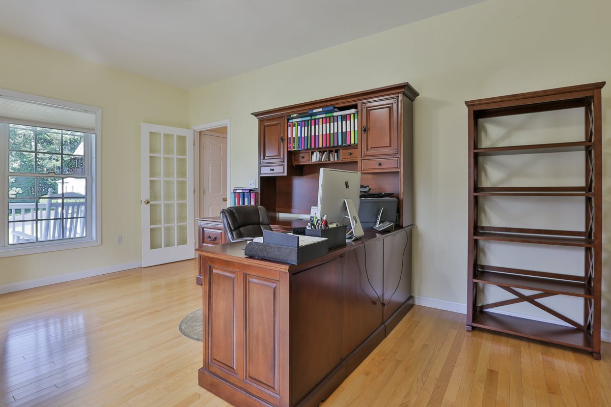 6 Castle Ridge Road Salem, NH 03079 - Photo 18 of 40