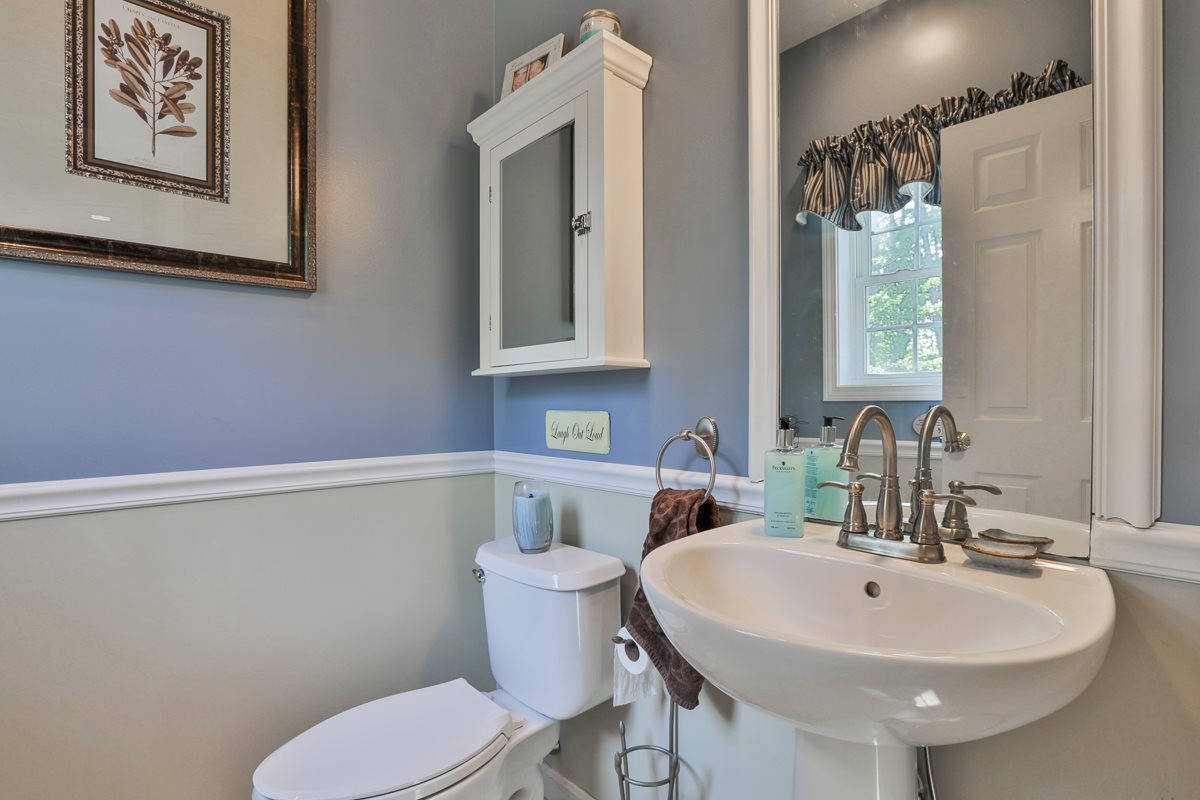6 Castle Ridge Road Salem, NH 03079 - Photo 19 of 40