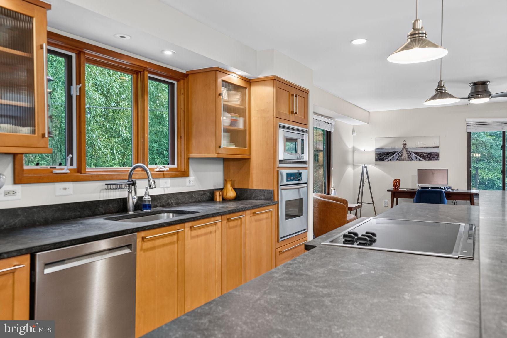 2003 Upper Lake Drive Reston, VA 20191 - Photo 13 of 57 Gallery Image 13