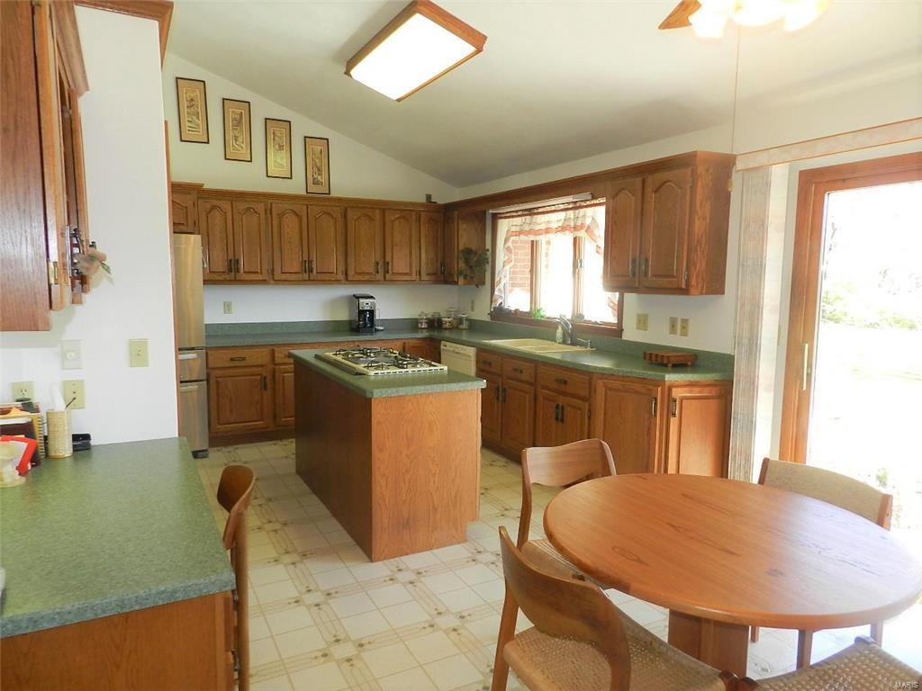 3130 Rentchler Road Belleville, IL 62221 - Photo 11 of 40