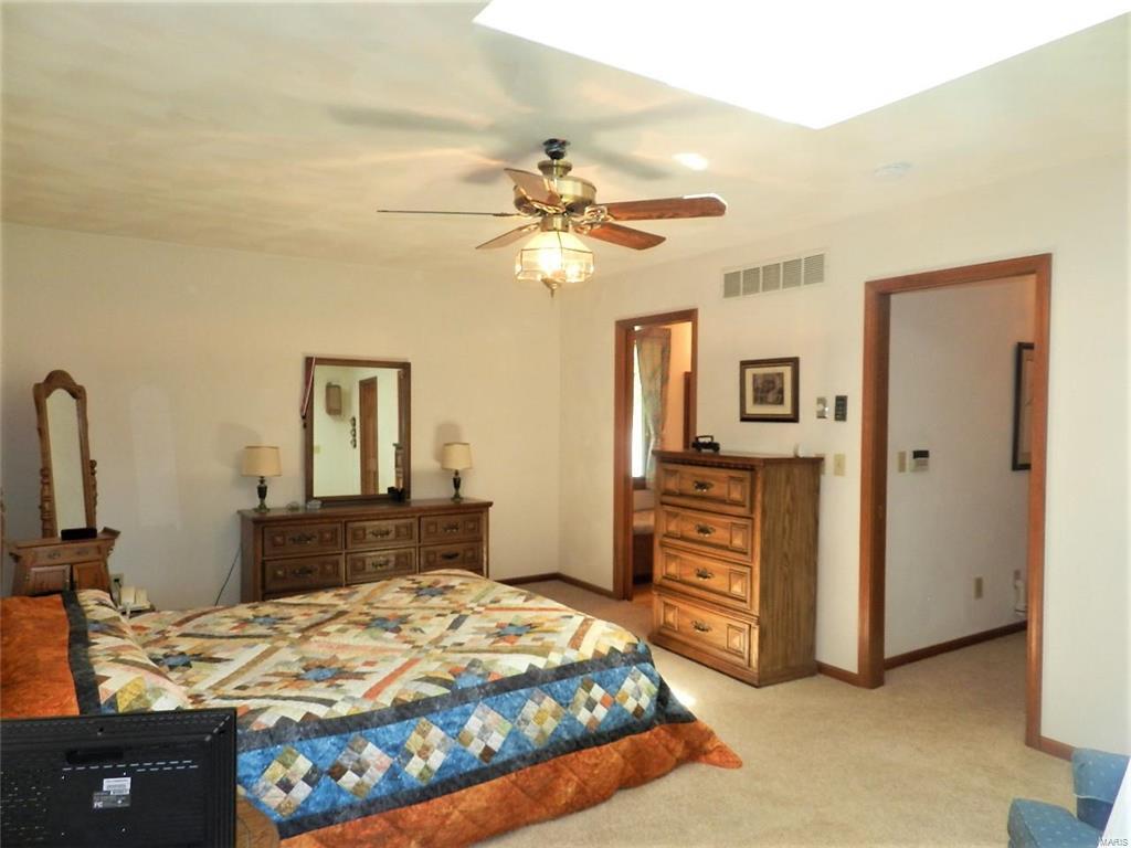 3130 Rentchler Road Belleville, IL 62221 - Photo 16 of 40