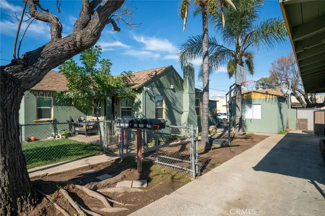 $1,625,000 | 929-933 West 7th Street, Corona, CA 92882